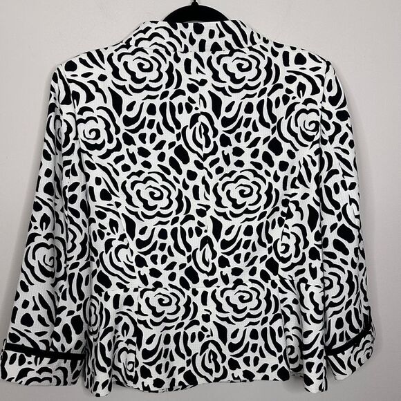 Kim Rogers Blazer. Size: 10 - Picture 2 of 7